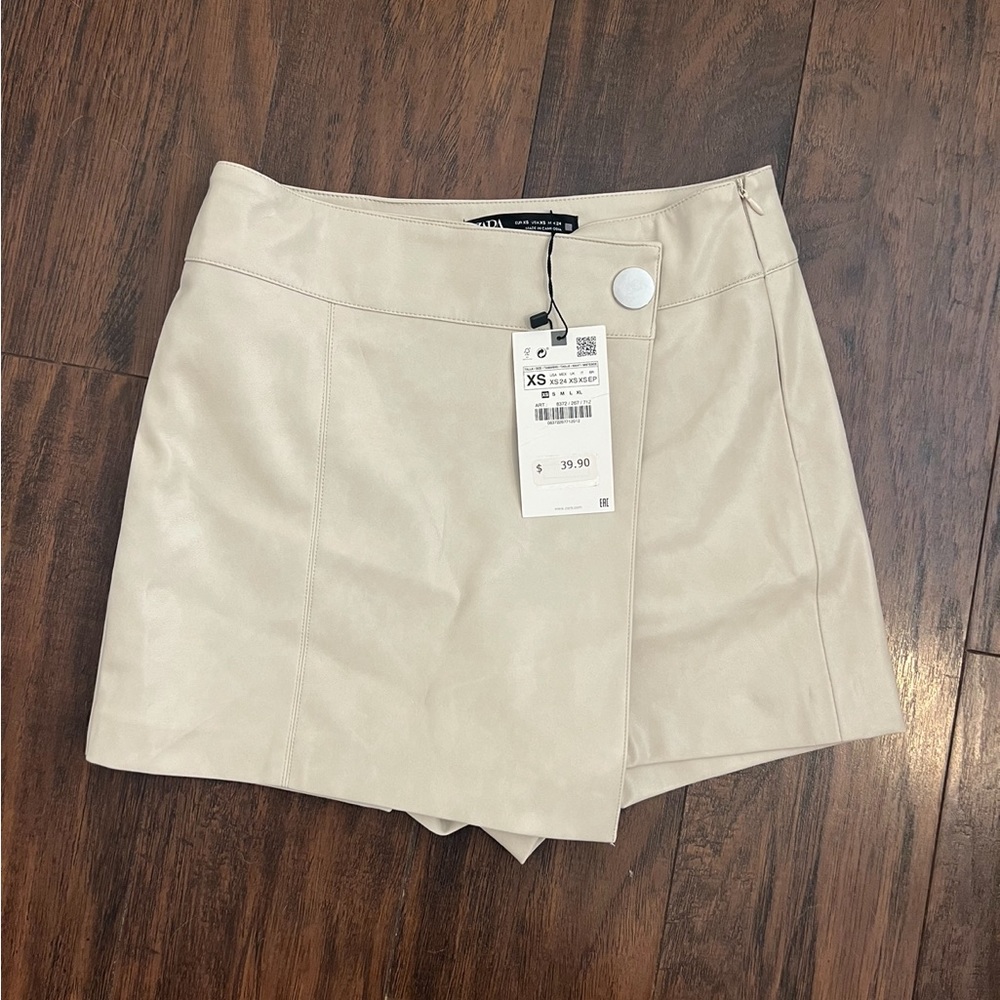 ZARA faux leather mini skirt size XS